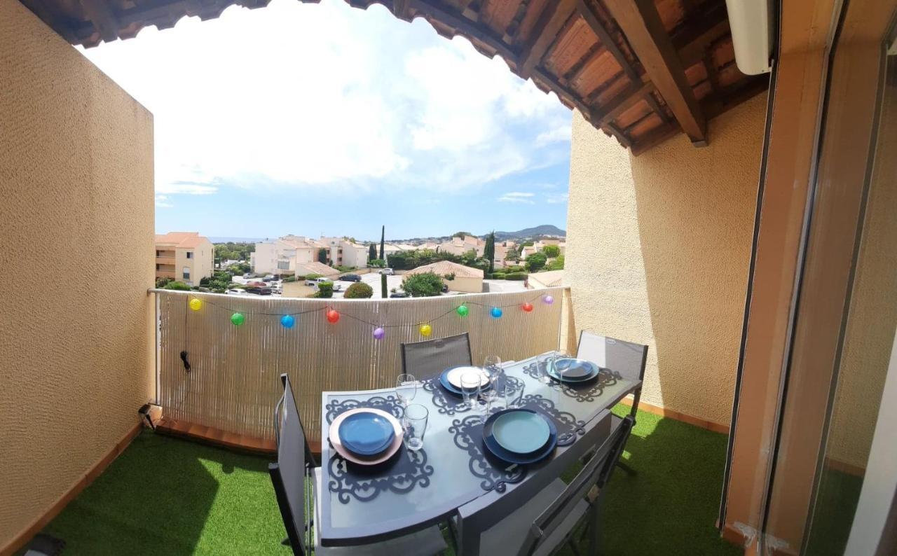 Superbe Appartement Avec Balcon Vue Mer ! Carqueiranne Exterior foto